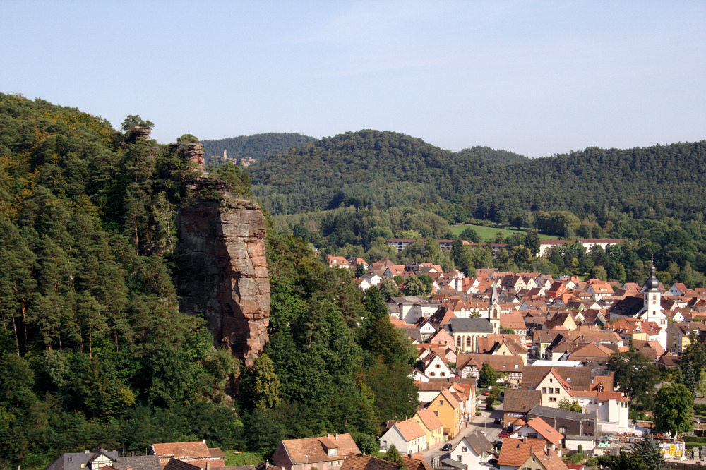 Felsenland Sagenweg - Dahn mit Jungfernsprung