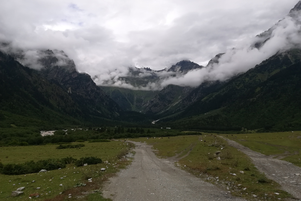 Georgien - Spaziergang in Betscho