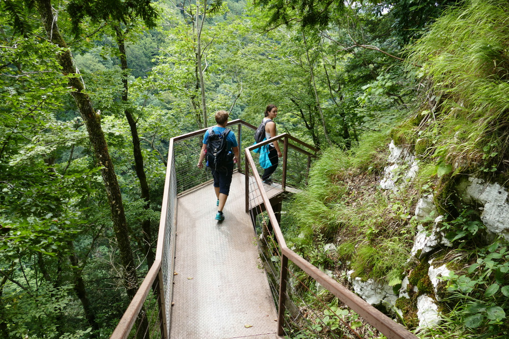 Georgien - Wanderung im Okatse-Canyon