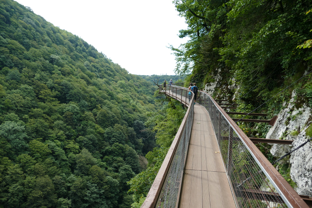 Georgien - Wanderung im Okatse-Canyon