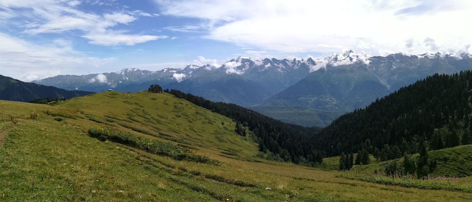 Georgien - Wanderung über den Baki-Pass