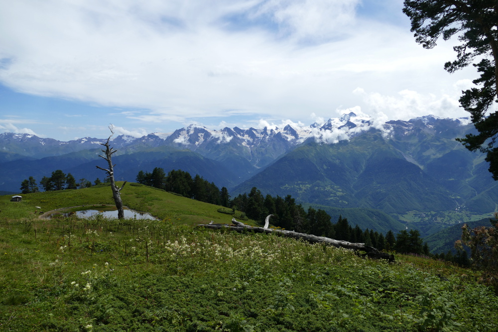 Georgien - Wanderung über den Baki-Pass