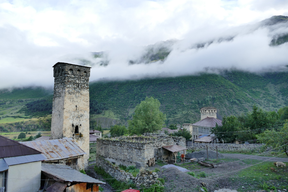 Georgien - Wehrturm in Mulashi