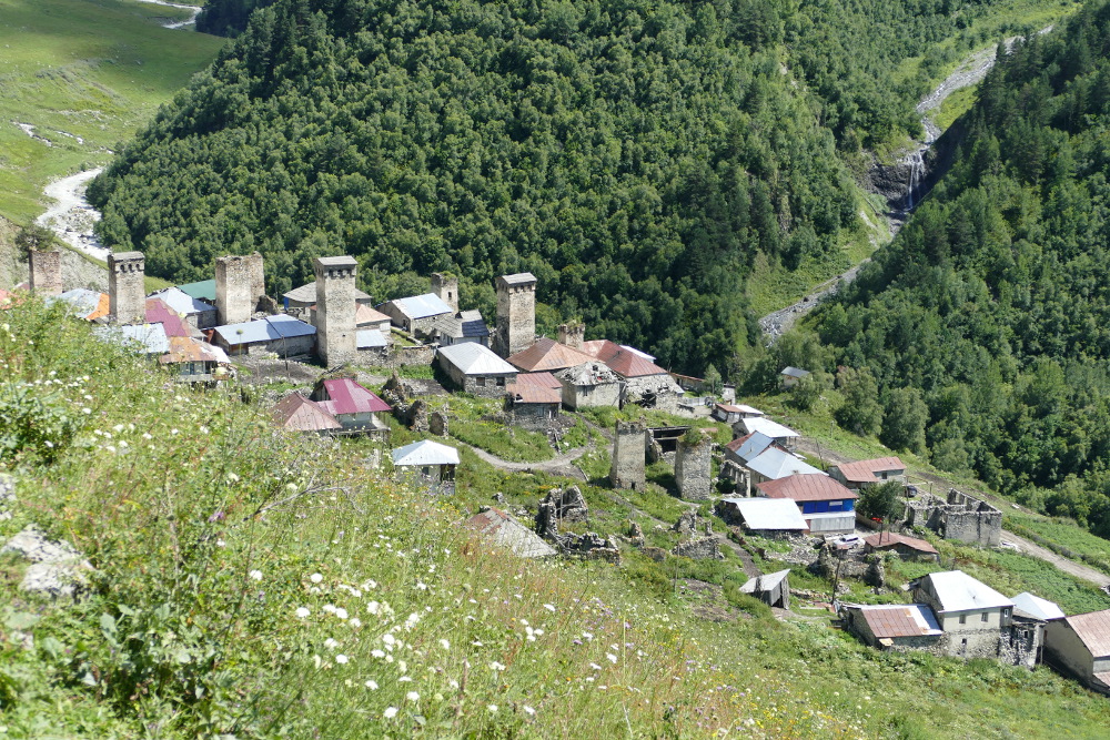 Georgien - Blick auf Adishi