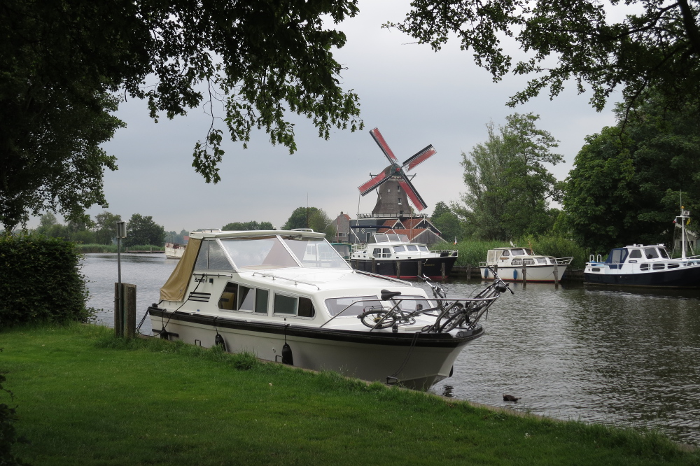 Mit dem Hausboot durch Friesland - Liegeplatz in Ijlst