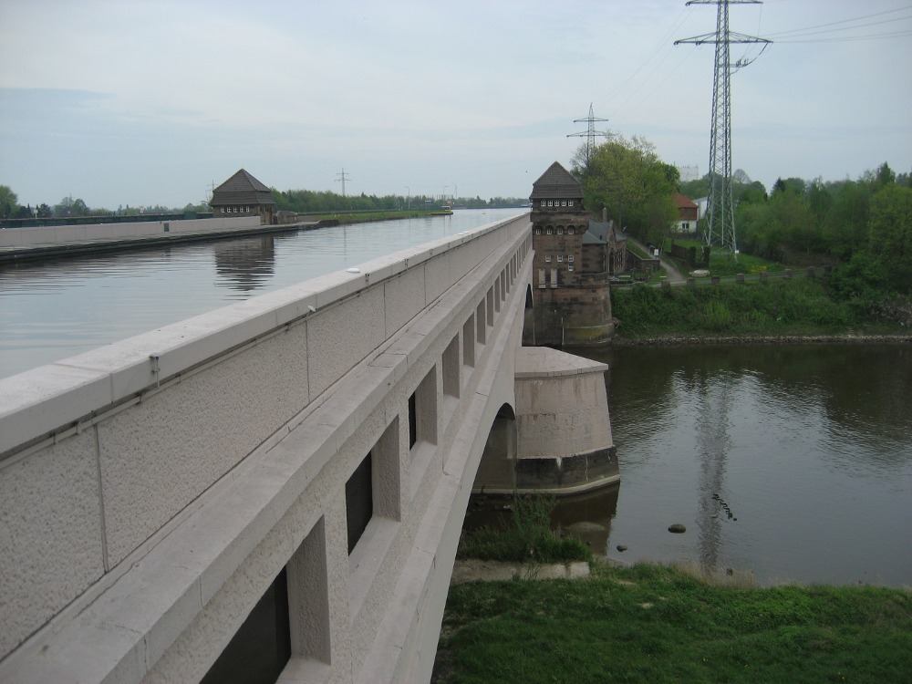 Kanalbrücke über die Weser