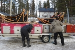 Lapplands Drag – Husky Expedition: Die Hunde werden verladen
