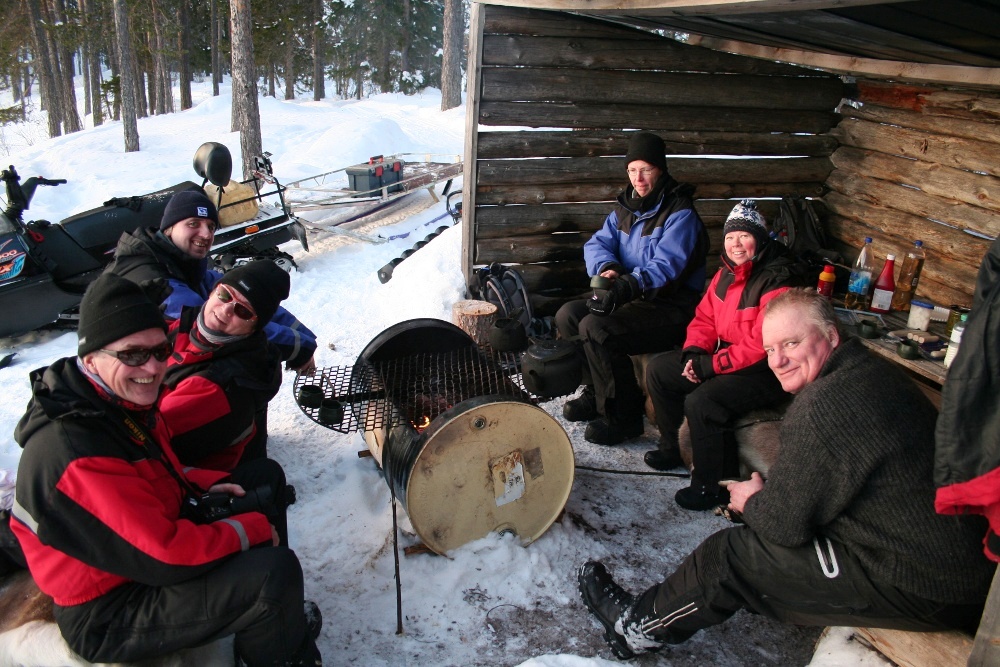 Lapplands Drag: Gemütlicher Grillplatz