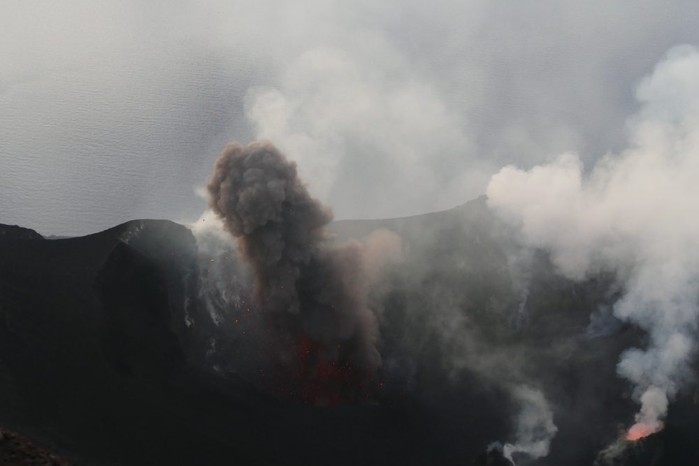 Liparische Inseln – Stromboli – Abendliche Besteigung des Vulkans