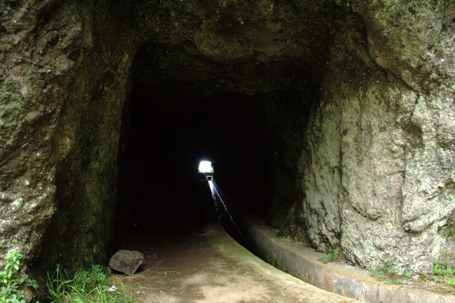 Madeira - Ein Licht am Ende des Tunnels