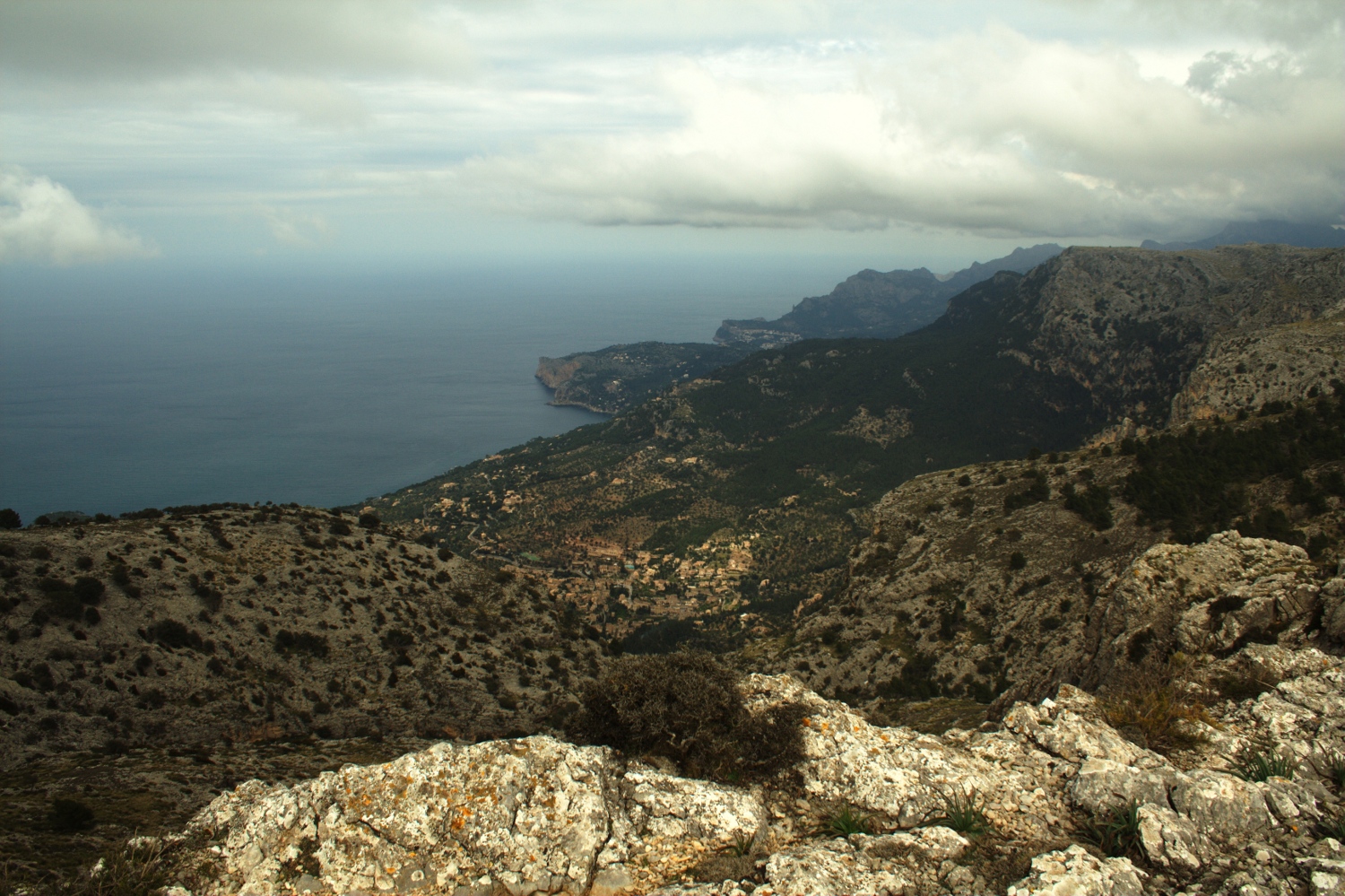 Mallorca - Blick auf Deia