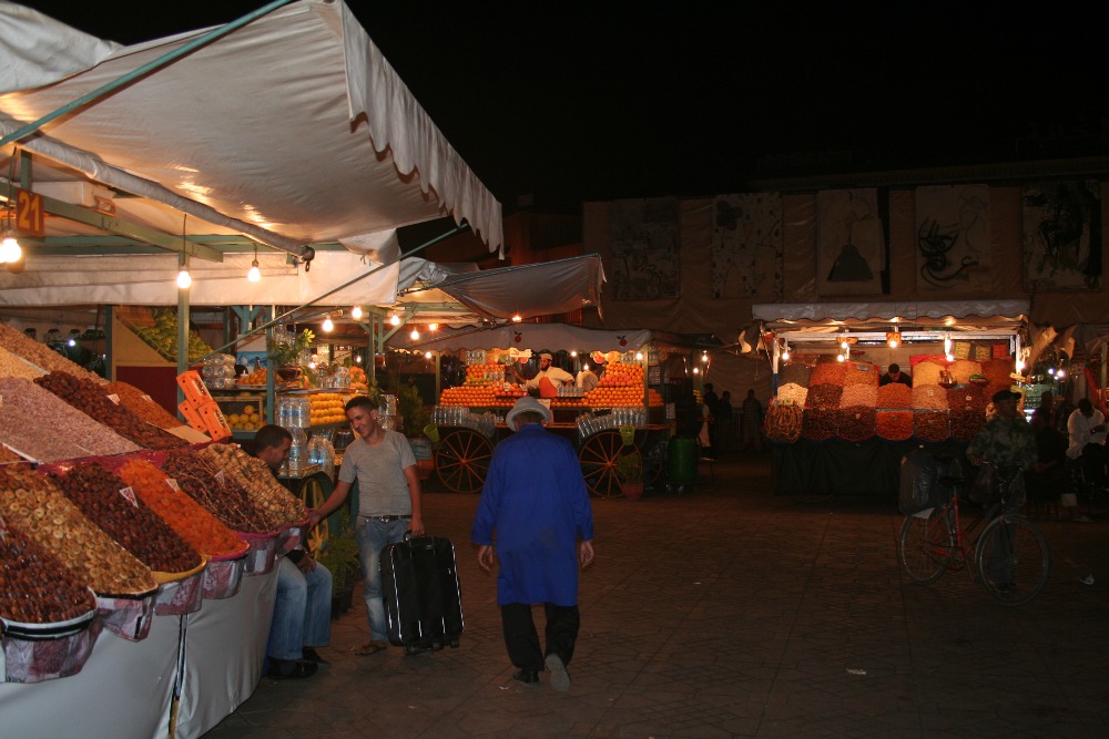 Marokko: Verkaufsstände auf dem Djemaa el Fna