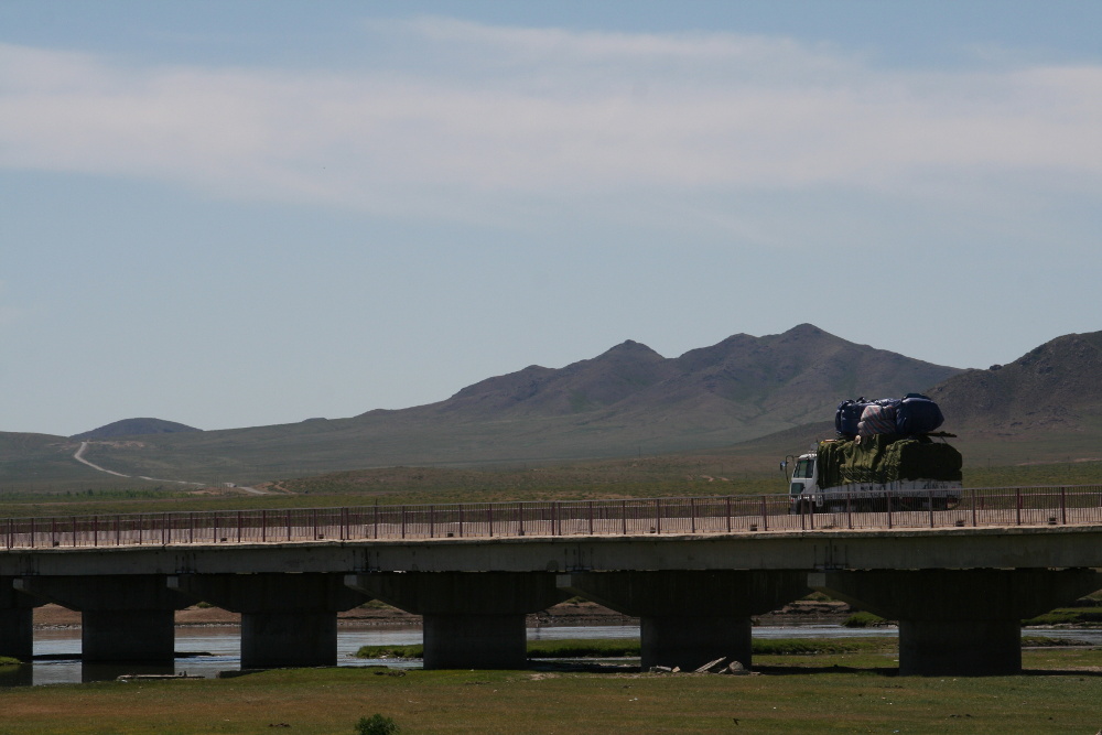 Mongolei: Brücke über den Tuul