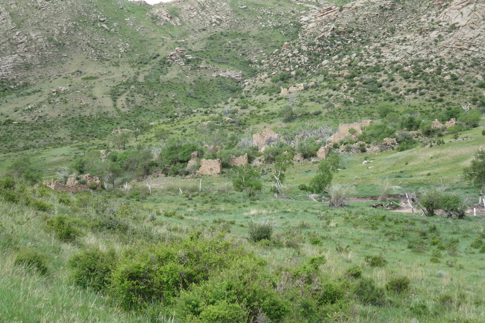 Mongolei: Ruinen des Uvgun-Klosters