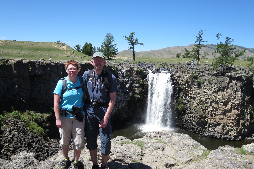 Mongolei: Am Wasserfall