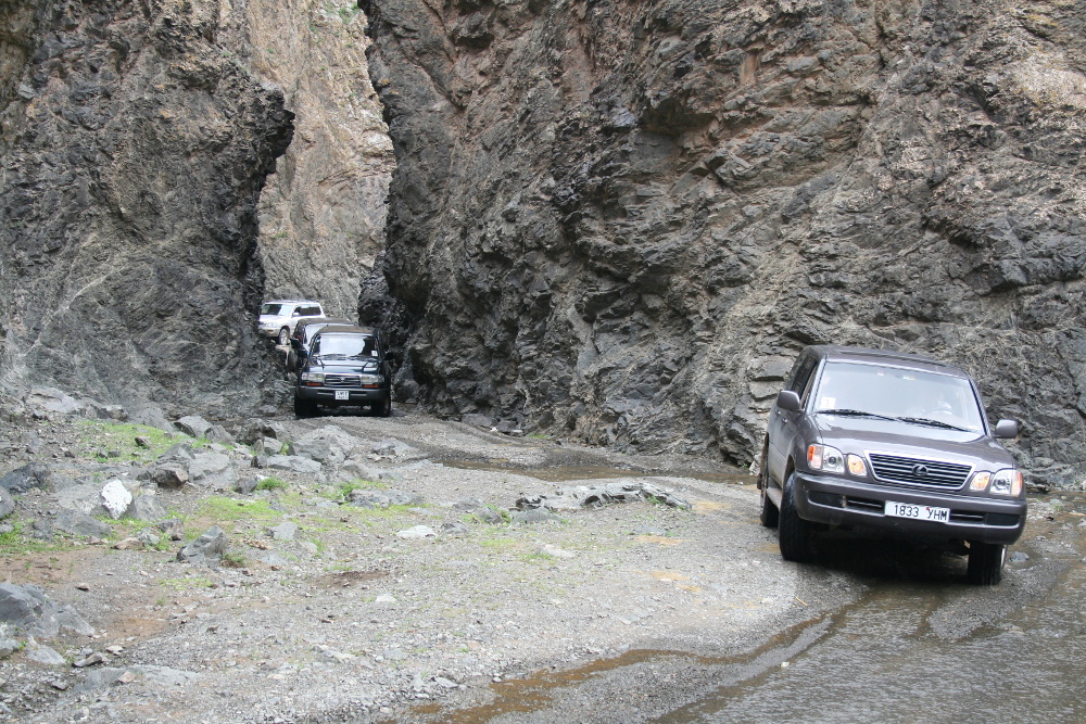 Mongolei: ...aber für unsere Autos reicht es noch