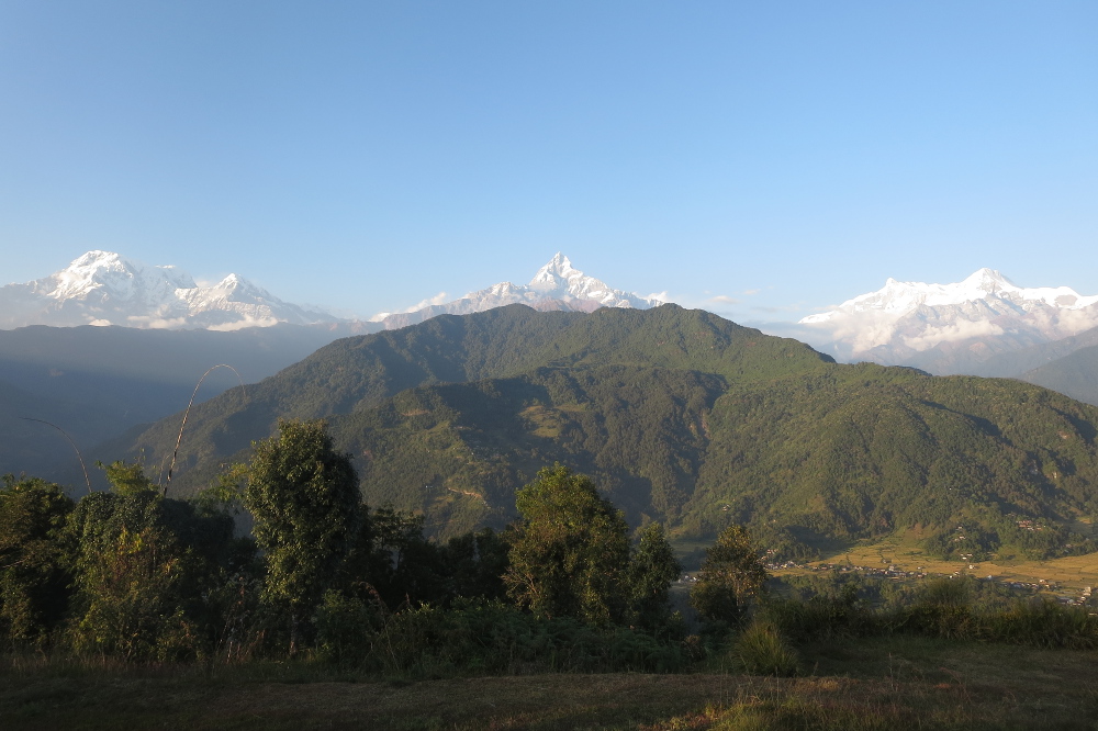 Nepal - Blick aufs Annapurna-Massiv von der Hananoie-Lodge
