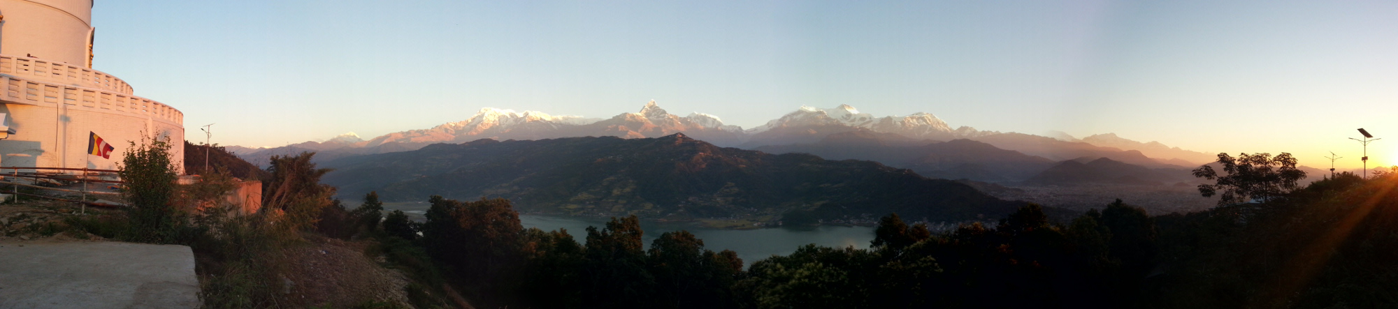 Nepal - Panorama an der World Peace Pagoda, Pokhara