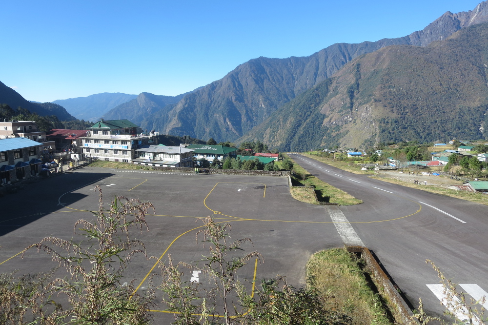 Nepal - Tenzing-Hillary-Airport, Lukla