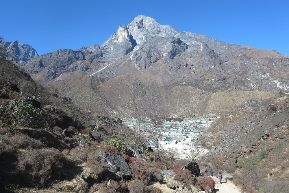 Nepal - Blick zurück auf Khumjung