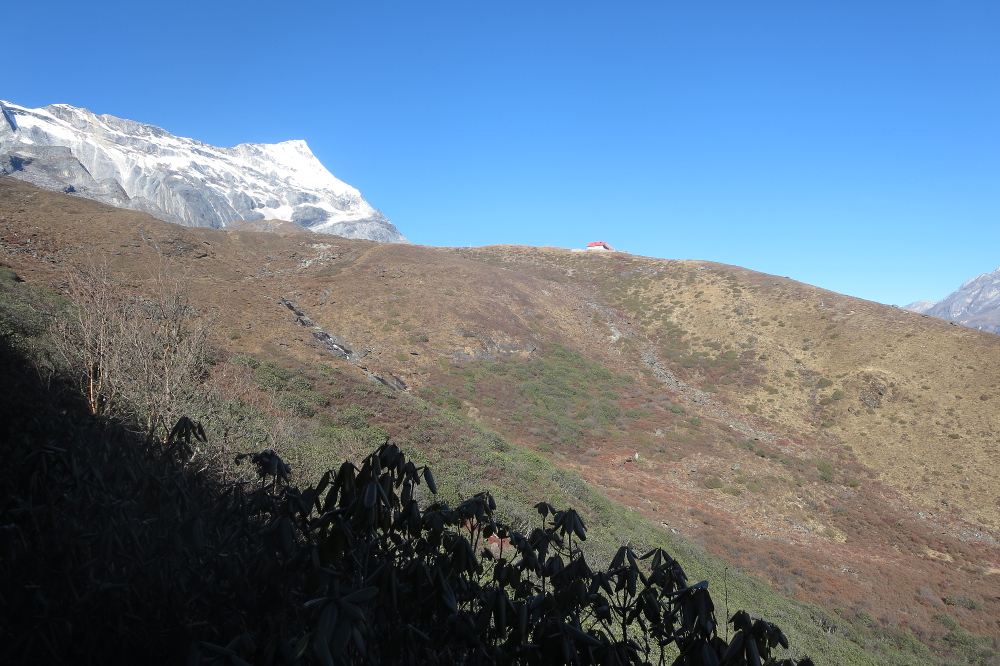 Nepal - Blick zurück aufs Kongde Hotel