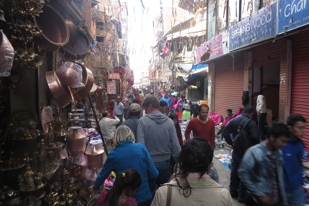 Nepal - Einkaufsstraße in Kathmandu