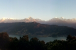 Nepal - Panorama an der World Peace Pagoda, Pokhara