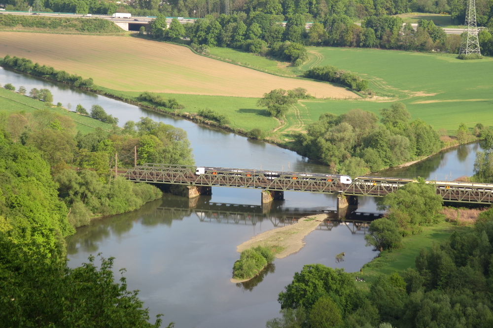 Ruhrsteig – Sigiburg Runde – Blick auf das Ruhrtal und die Lennemündung