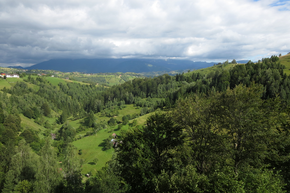 Karpaten - Magura, Balkonblick auf das Bucegi-Gebirge