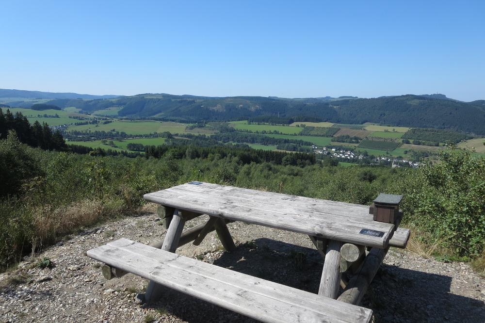 Sauersteig – Burg Wildenstein Runde – Assinghausen - Strücker Stein