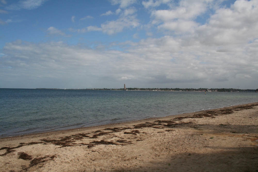 Schleswig-Holstein: Schilksee - Blick zum Marine-Ehrenmal