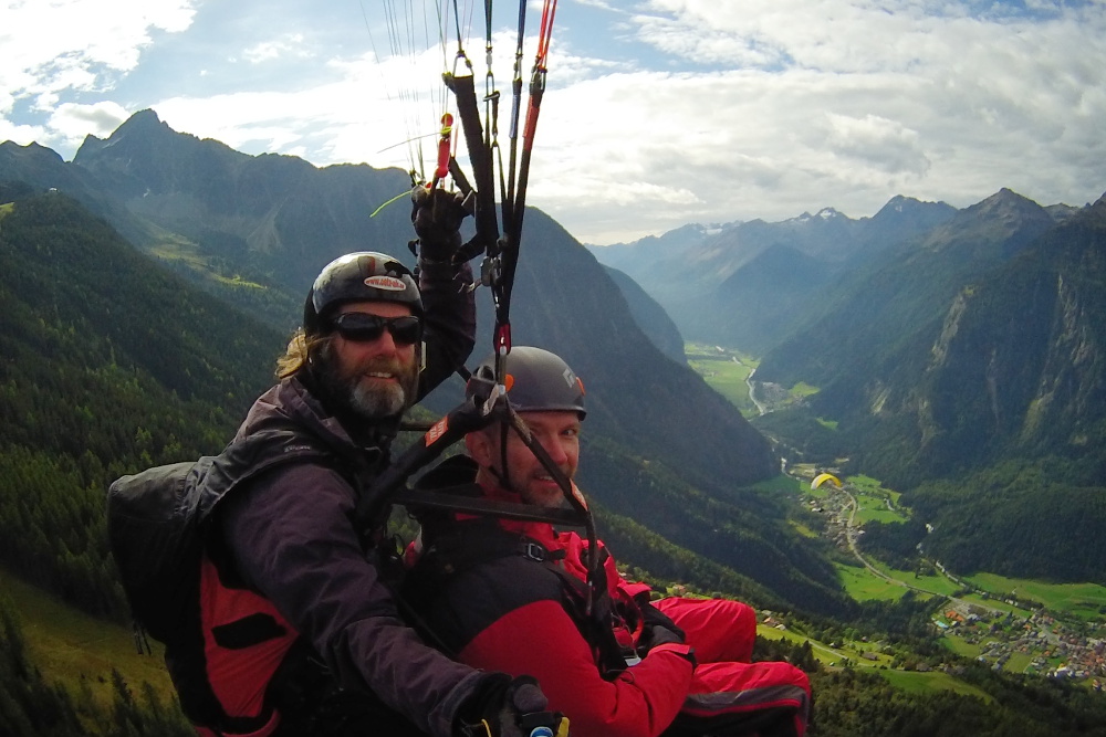 Tandemflug über dem Ötztal