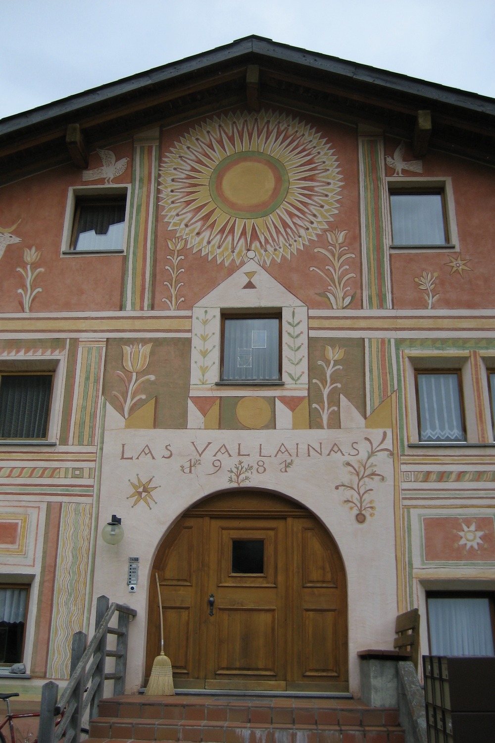Via Engiadina - Sgraffito