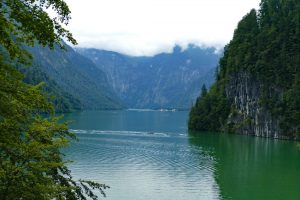 Mehr über den Artikel erfahren Königsseer Fußweg – An der Ache entlang von Berchtesgaden zum Königssee