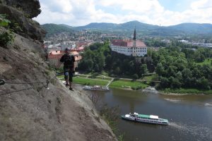 Mehr über den Artikel erfahren Elbsandsteingebirge – Klettersteig in Děčín