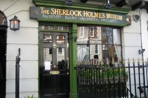 Mehr über den Artikel erfahren London: Vom Hyde Park ins Harrods